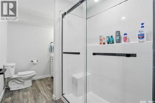 86 Mackenzie Crescent, Regina, SK - Indoor Photo Showing Bathroom