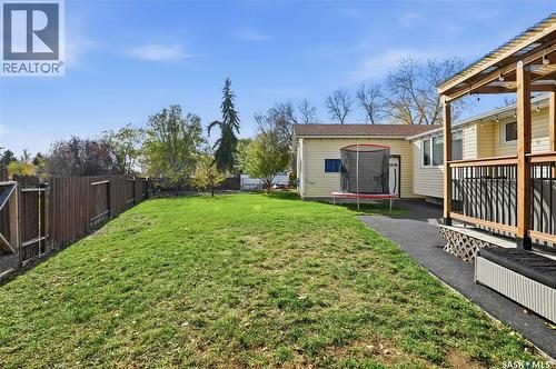 86 Mackenzie Crescent, Regina, SK - Outdoor