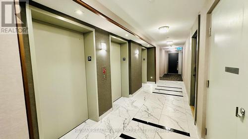 2506 - 105 Oneida Crescent, Richmond Hill, ON - Indoor Photo Showing Other Room