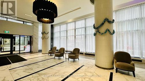 2506 - 105 Oneida Crescent, Richmond Hill, ON - Indoor Photo Showing Other Room