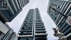 2506 - 105 ONEIDA CRESCENT  Richmond Hill, ON L4B 0H6