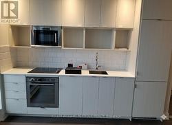 2501 - 89 MCGILL STREET  Toronto, ON M5B 0B1