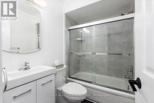 47 - 115 Main Street S, Newmarket, ON - Indoor Photo Showing Bathroom