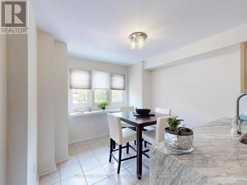 16 Stiles Avenue, Aurora, ON - Indoor Photo Showing Dining Room