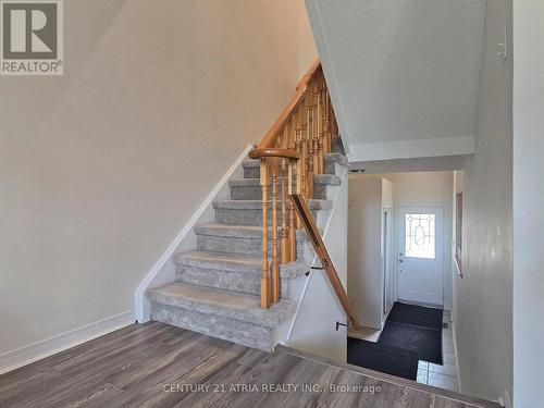 16 Stiles Avenue, Aurora, ON - Indoor Photo Showing Other Room