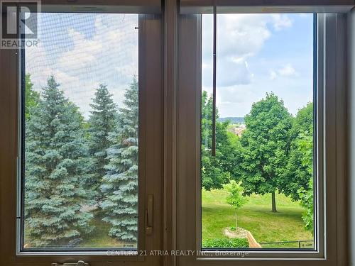 16 Stiles Avenue, Aurora, ON - Indoor Photo Showing Other Room