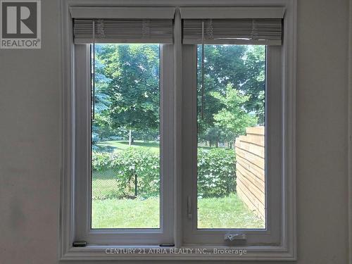 16 Stiles Avenue, Aurora, ON - Indoor Photo Showing Other Room