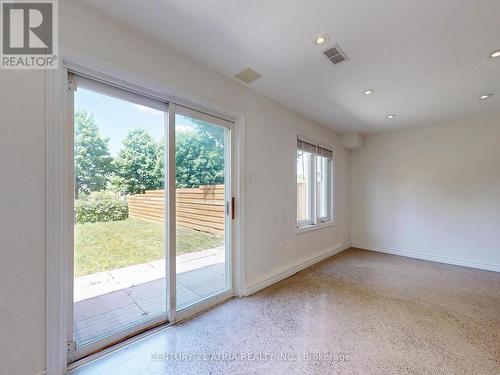 16 Stiles Avenue, Aurora, ON - Indoor Photo Showing Other Room