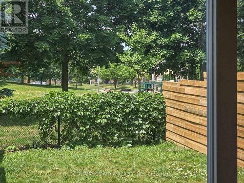 16 Stiles Avenue, Aurora, ON - Outdoor