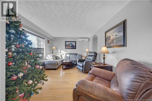 17 Autumnwood Avenue, Quispamsis, NB - Indoor Photo Showing Living Room