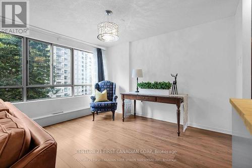 407 - 570 Proudfoot Lane, London North (North N), ON - Indoor Photo Showing Bedroom