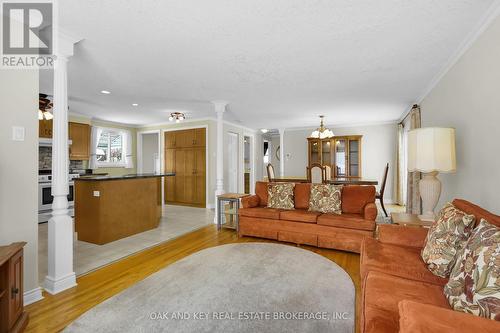 6 Court Lane, London East (East O), ON - Indoor Photo Showing Living Room
