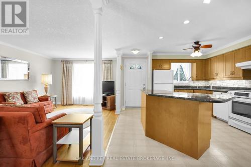 6 Court Lane, London East (East O), ON - Indoor Photo Showing Kitchen