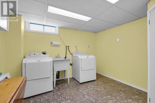 6 Court Lane, London East (East O), ON - Indoor Photo Showing Laundry Room