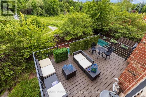 2485 Meadowridge Drive, Oakville, ON - Outdoor