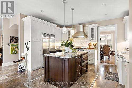 2485 Meadowridge Drive, Oakville, ON - Indoor Photo Showing Kitchen With Upgraded Kitchen