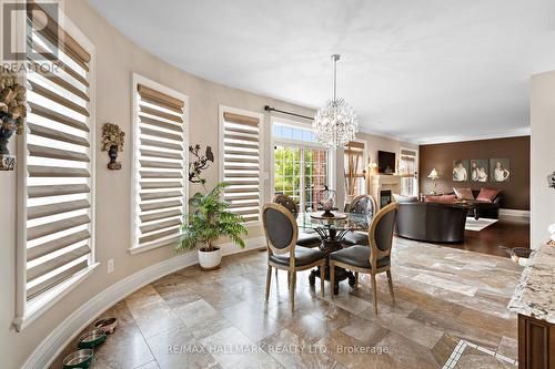 2485 Meadowridge Drive, Oakville, ON - Indoor Photo Showing Dining Room