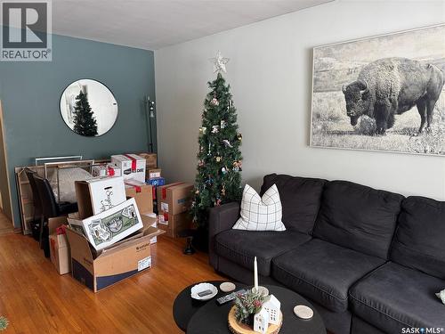 1134 Main Street, Saskatoon, SK - Indoor Photo Showing Living Room