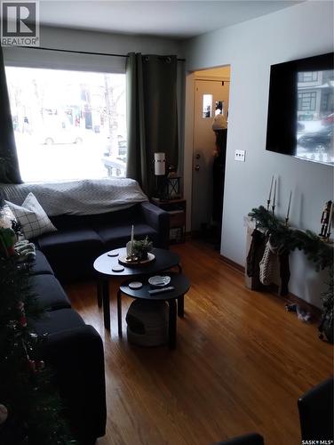 1134 Main Street, Saskatoon, SK - Indoor Photo Showing Living Room