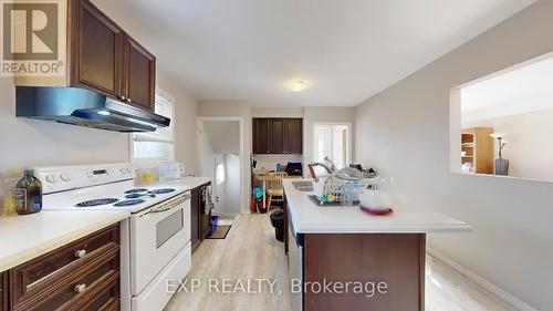 26 Ramsey Crescent, Hamilton, ON - Indoor Photo Showing Kitchen