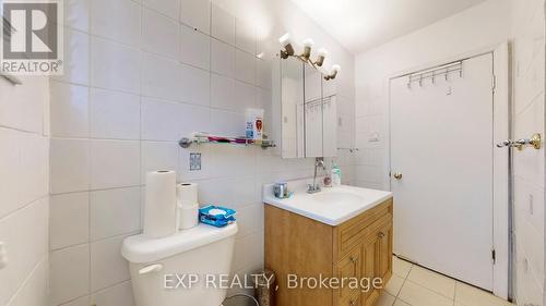 26 Ramsey Crescent, Hamilton, ON - Indoor Photo Showing Bathroom
