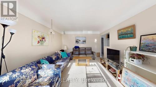 26 Ramsey Crescent, Hamilton, ON - Indoor