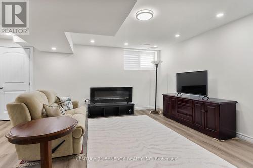 779 Fiddlehead Street, Ottawa, ON - Indoor