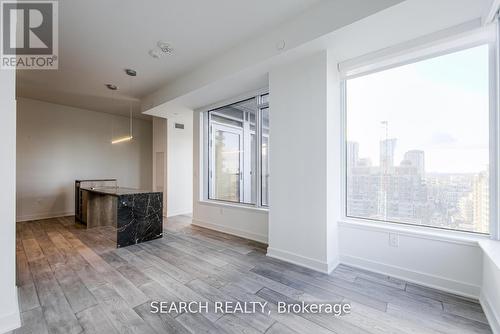 1503 - 11 Yorkville Avenue, Toronto, ON - Indoor Photo Showing Other Room