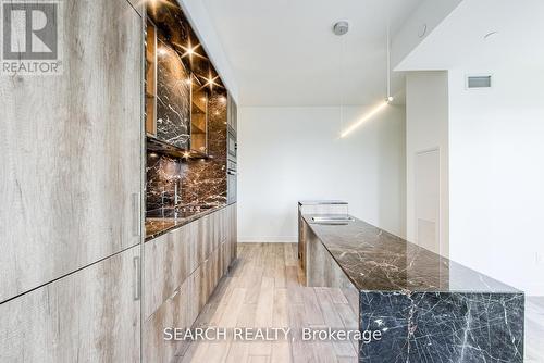 1503 - 11 Yorkville Avenue, Toronto, ON - Indoor Photo Showing Other Room