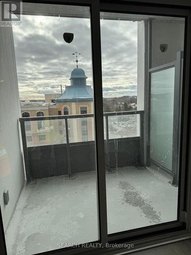 balcony facing east - 809 - 705 Davis Drive, Newmarket, ON -  With Balcony