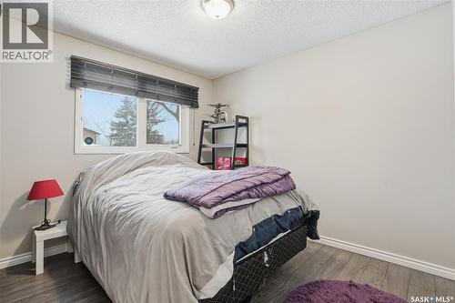 1307 Brown Street, Regina, SK - Indoor Photo Showing Bedroom