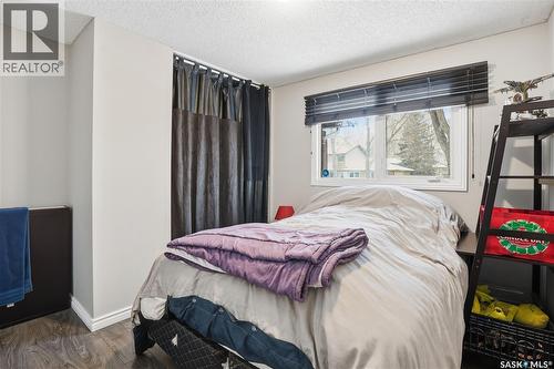 1307 Brown Street, Regina, SK - Indoor Photo Showing Bedroom