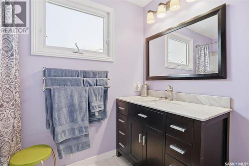 1307 Brown Street, Regina, SK - Indoor Photo Showing Bathroom