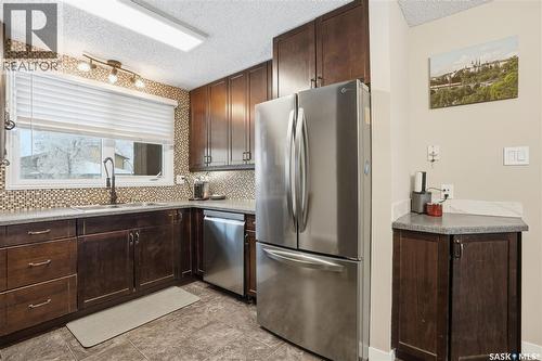 1307 Brown Street, Regina, SK - Indoor Photo Showing Kitchen