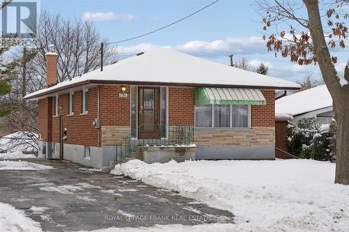 254 DOVER STREET  Oshawa (Eastdale), ON L1G 6G4