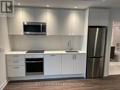 2305 - 1928 Lake Shore Boulevard W, Toronto, ON - Indoor Photo Showing Kitchen