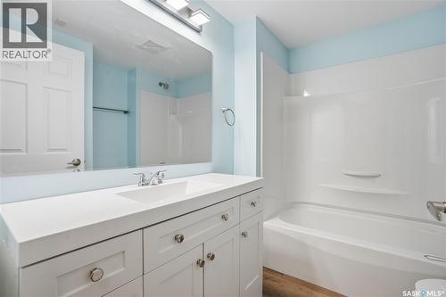 5100 Dewdney Avenue, Regina, SK - Indoor Photo Showing Bathroom