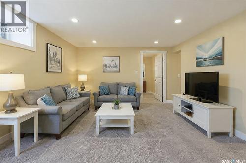 5100 Dewdney Avenue, Regina, SK - Indoor Photo Showing Living Room