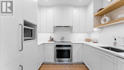 113 William Street, Stratford, ON - Indoor Photo Showing Kitchen With Upgraded Kitchen
