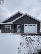 15 Oxford Court  Valley, NS B6L 4G1