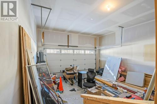 5 Turnberry Court, Bracebridge (Monck (Bracebridge)), ON - Indoor Photo Showing Garage