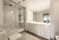 Salle de bains attenante à la CCP - 