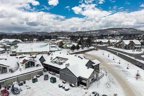 Photo aérienne - 86 Av. De La Gare, Saint-Sauveur, QC - Outdoor With View