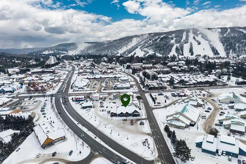 Photo aérienne - 86 Av. De La Gare, Saint-Sauveur, QC - Outdoor With View