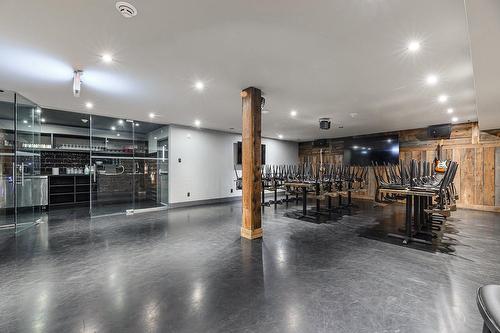 Commerce - 86 Av. De La Gare, Saint-Sauveur, QC - Indoor