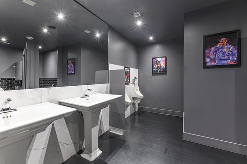 Salle de bains - 86 Av. De La Gare, Saint-Sauveur, QC - Indoor