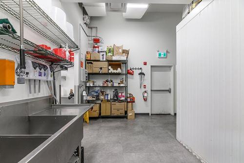 Commerce - 86 Av. De La Gare, Saint-Sauveur, QC - Indoor