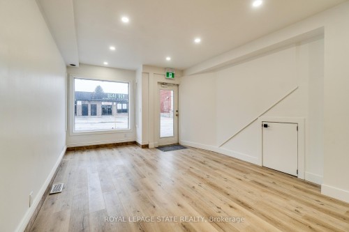 18 Barton Street E, Hamilton, ON 