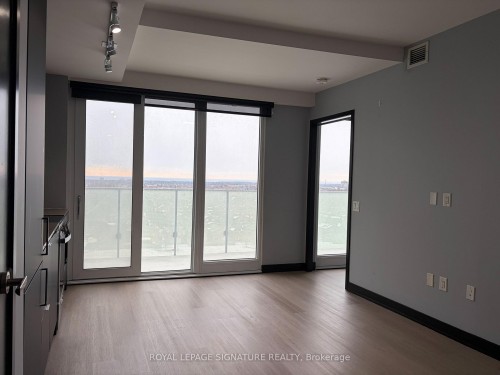 809-3883 Quartz Road, Mississauga, ON - Indoor Photo Showing Other Room