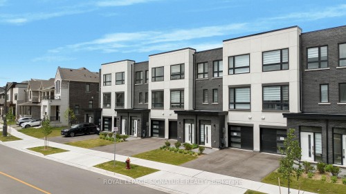 3055 Trailside Drive, Oakville, ON - Outdoor With Facade